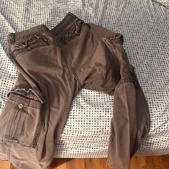 clean khakis - Picture 2 of 3